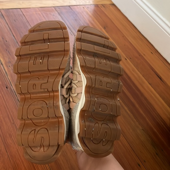 Sorel shoes - Picture 5 of 7